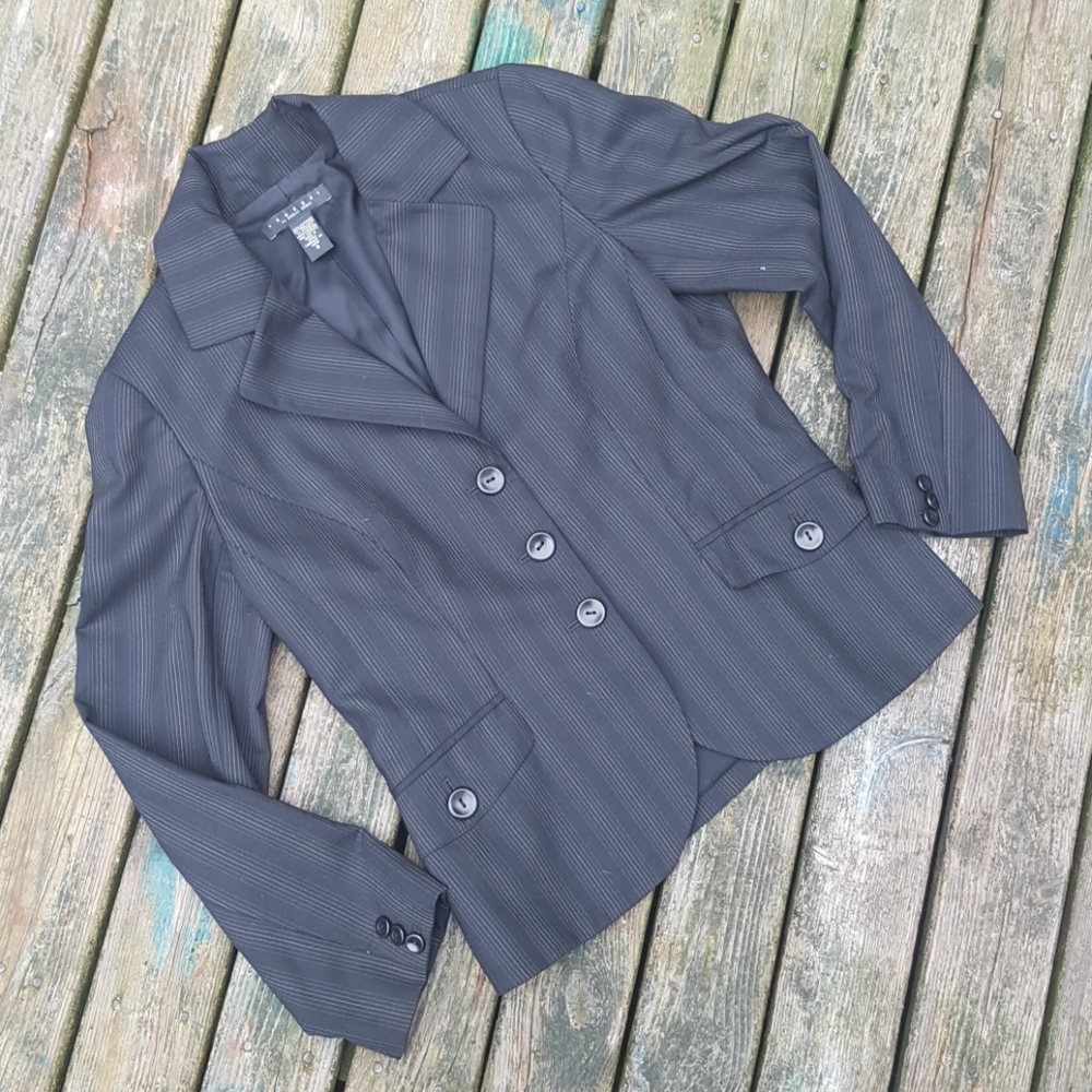 Laundry wool blazer